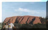 Australia - Ayers Rock - Uluru - Both of dem!.jpg (62259 bytes)