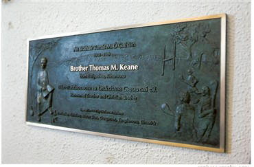 plaque1