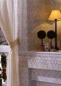 DIANA Wall and Floor tile