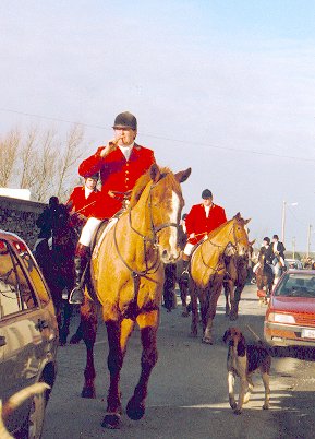 The Kingdom Hunt gets under way  in Abbeydorney.