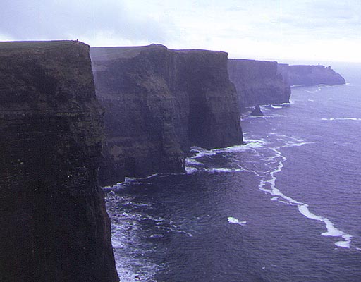 Photo of the Cliffs.jpg (40190 bytes)