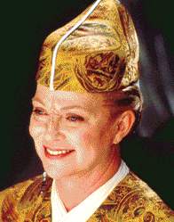 Kai Winn - Bajoran - Integrity 3 Cunning 7 Strength 3 / Neutral Evil