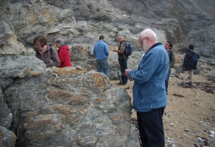 Geology Course 2008, exploring the volcanic rocks of Kilfarrasy Strand