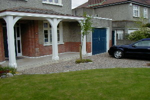 Pebble Driveway edged in Old Cobble Sets - Terenure