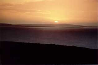 sunset2sm.jpg (3332 bytes)