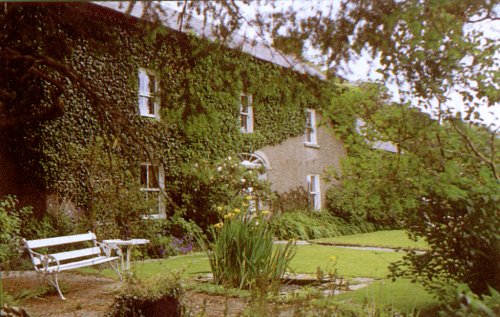A wonderful bed and breakfast in a historic country house in Ireland