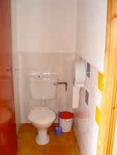 Derrylahan Hostel and Carvan Camp site, Kilcar, Donegal - Toilet, Shower
