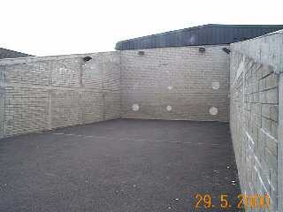 Facilities - handball alley