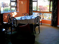 Click for enlarged photo of the breakfast room