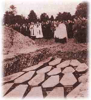 The Lusitania funeral Cobh 1915 