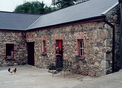 MacMurrough Farm Hostel self-catering cottage