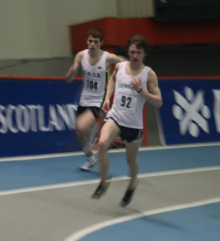 Conor Murphy on his way to winning the Junior 800mt.