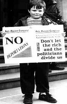 Picture of Irish child with anti-deportation placard