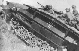 Sd Kfz 251/7.jpg