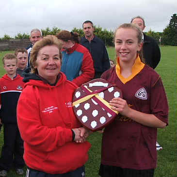 U-14 Muskerry football presentation.JPG (43332 bytes)