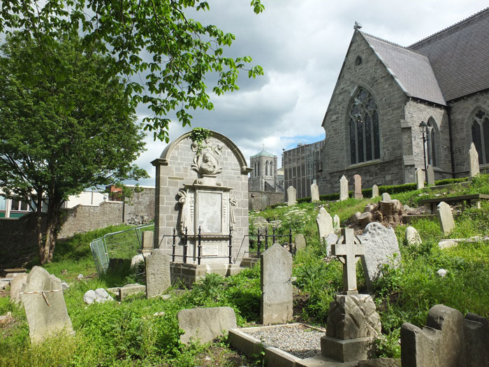 St James's Church and Graveyard