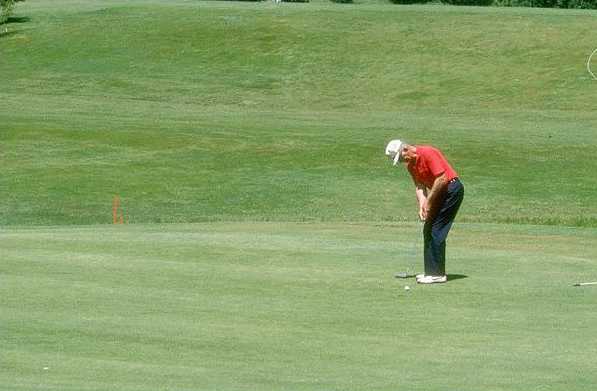 photo of golfer