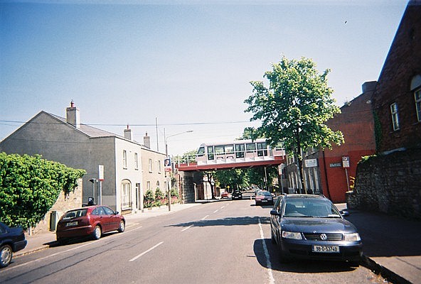 Luas tram tijdens het proefbedrijf in Ranalagh (Dartmouth Road) - 2004 Huib Zegers