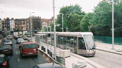 Luas tram St. Stephen's Green Dublin. - 2004 Huib Zegers