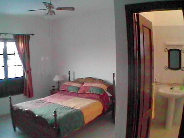 villa contento masterbedroom