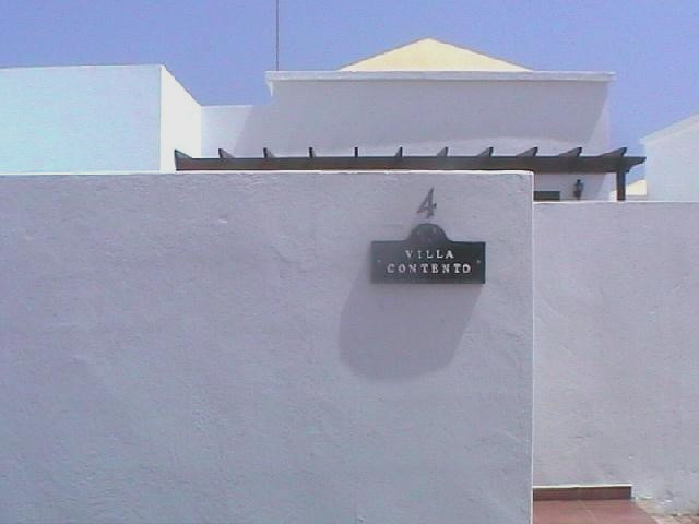 villa contento entrance