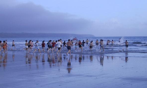 group swimmers xmas02.JPG (24804 bytes)