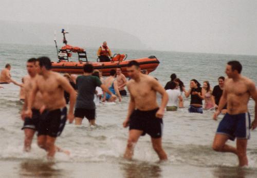 swim2003.jpg (23288 bytes)